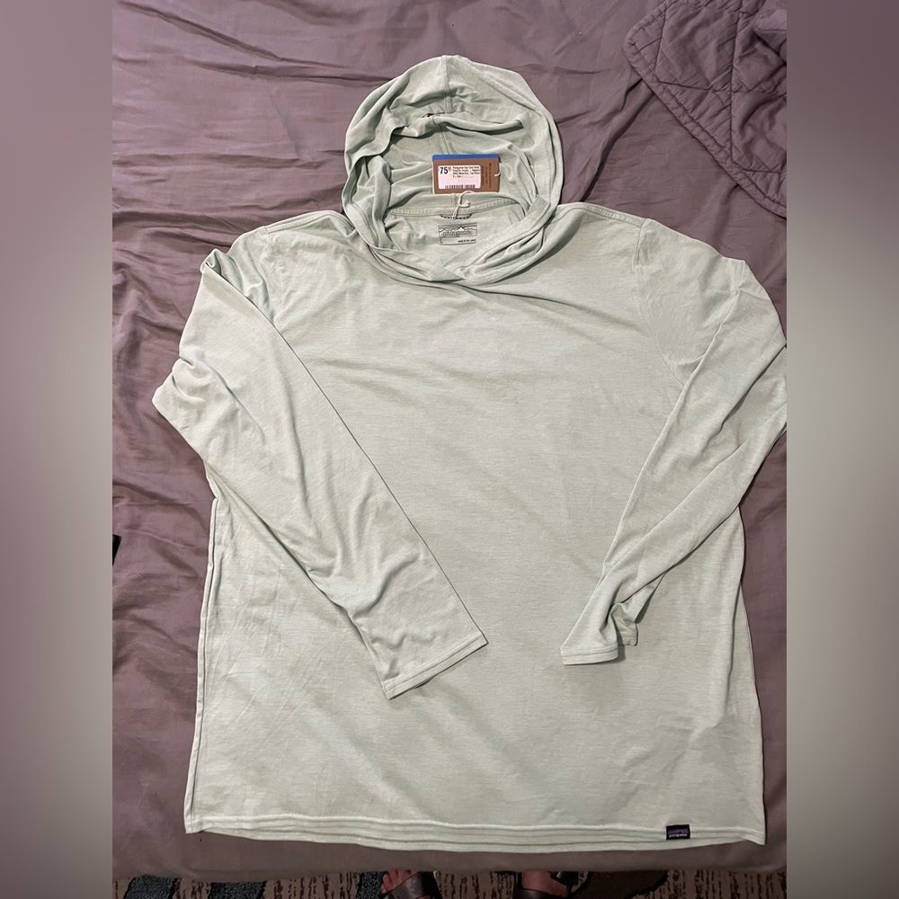 Patagonia Men’s L sun shirt